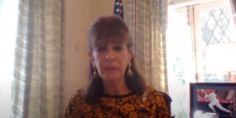 Robin S. Bernstein: La mujer es la columna vertebral de la economía dominicana