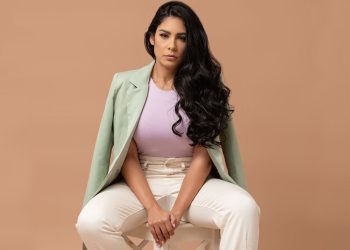 Madeline Ceballos: “Busca personas que sean fuertes  en lo que tú eres débil y forma tu equipo”