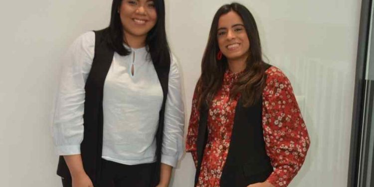 Esther Amaro y Gaby Comprés: Dos docentes que van “Libro tras libro”