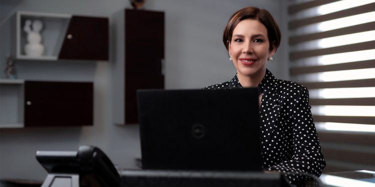 Mónika Infante: Una abogada comprometida con el desarrollo de los aeropuertos y el turismo