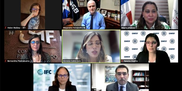 Destacan importancia del acceso de las mujeres al crédito y oportunidades para su crecimiento económico