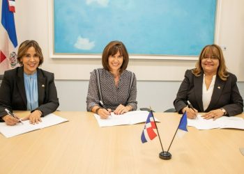 Banco Adopem y BID Lab lanzan comunidad emprendedora digital para pymes lideradas por mujeres