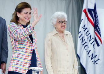 Raquel Peña asegura participación de mujeres en toma de decisiones contribuye al desarrollo de la sociedad