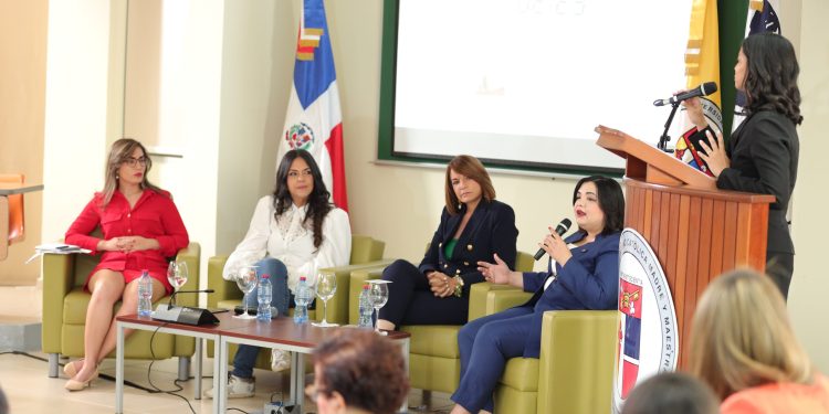 Participación femenina en la política es clave para contribuir al desarrollo