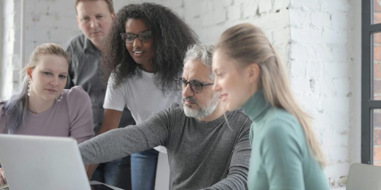 Día Mundial del Emprendimiento: reinventarse o morir en tiempos de incertidumbre