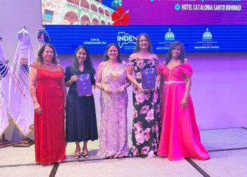 VI Congreso Internacional Mujeres de Alta Ponencia 2025 culmina con la firma del “Pacto de sororidad”