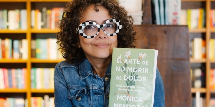 Mónica Mendoza llega a Days to Shine para presentar su nuevo libro “El arte de no morir de dolor”