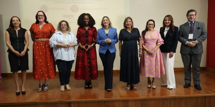 Lanzan coalición regional por financiamiento electoral de mujeres